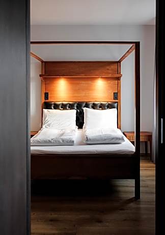 Glass House View Double Room