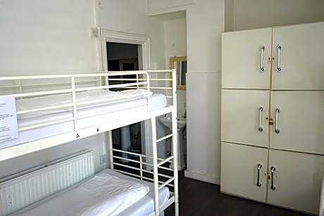 Bed in 6-Bed Mixed Dormitory Room