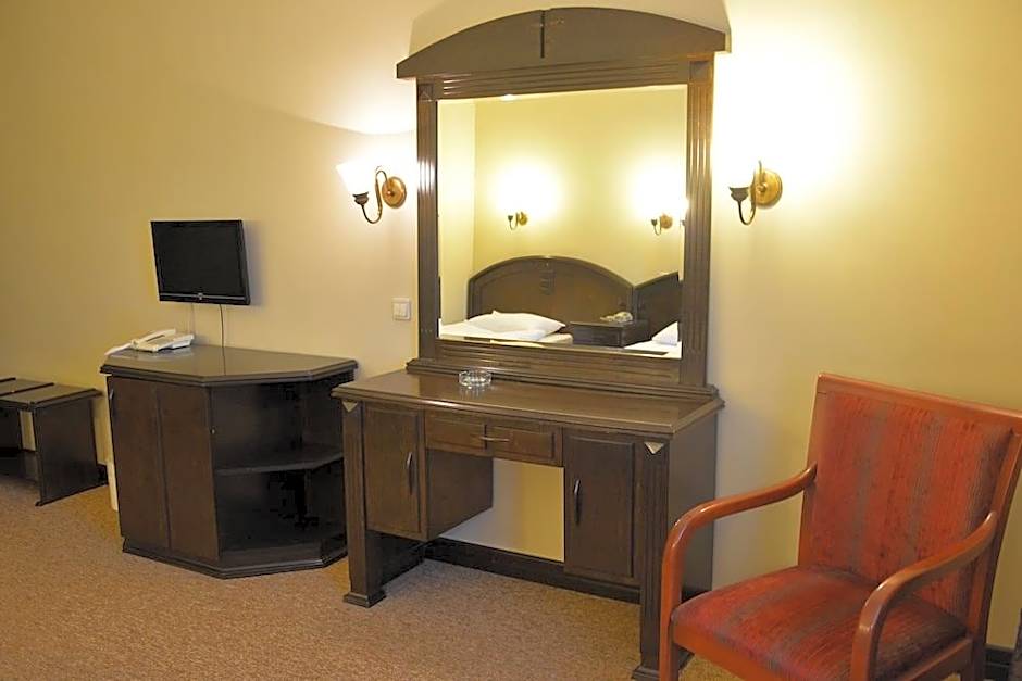 Genç Yazıcı Hotel Uludağ