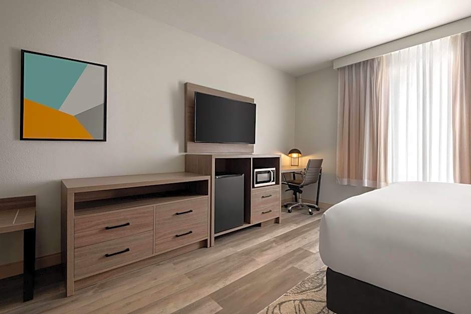 La Quinta Inn & Suites by Wyndham Montgomery