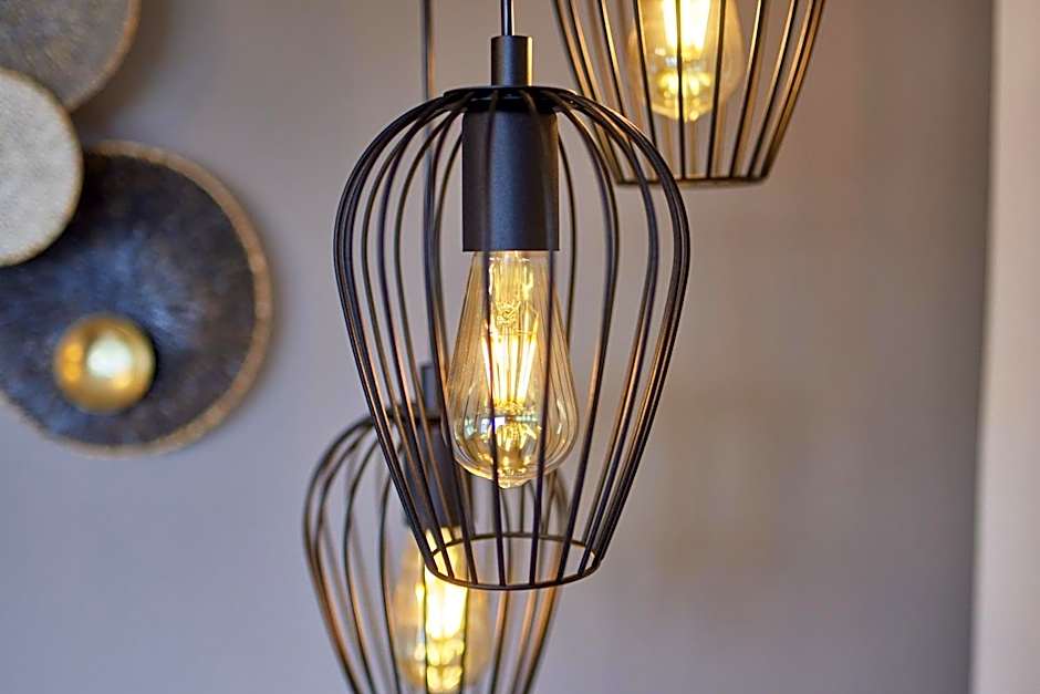 Moselhotel Weinhaus Simon `Sauna`Restaurant`ELadesäule