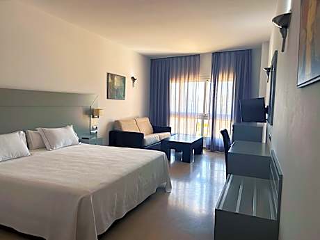 Habitacion Triple Superior Vista Mar