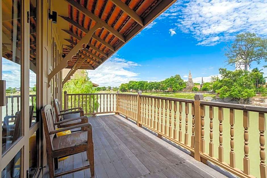 Syama Ayudhya, Residence & Café