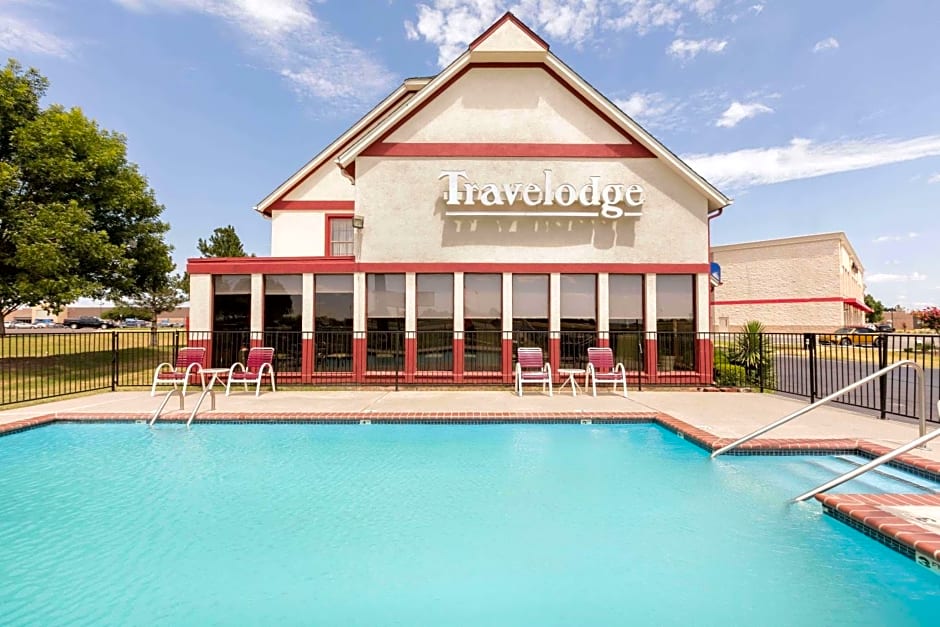 Travelodge Inn & Suites by Wyndham Norman