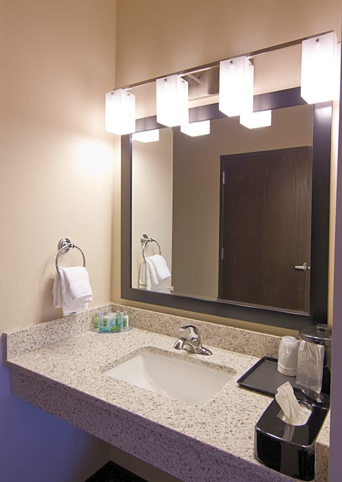 Cobblestone Inn & Suites - Boone
