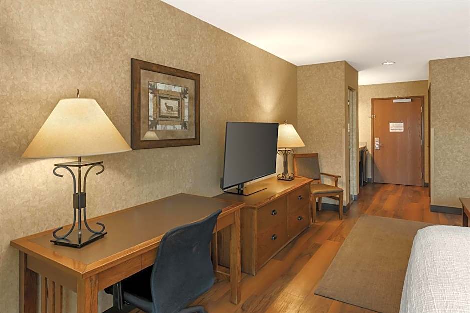 Best Western Plus Kelly Inn And Suites