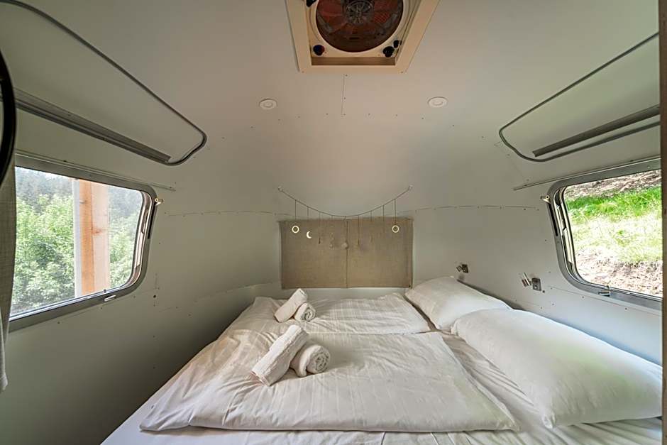 Photo 1 of 12 of Deluxe Apartment