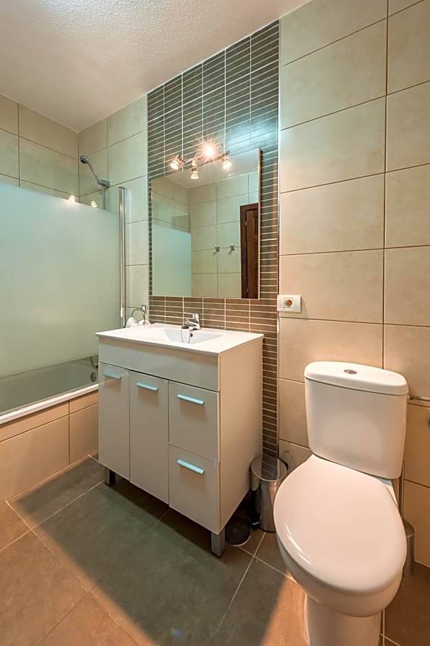 Paloma Beach Apartments