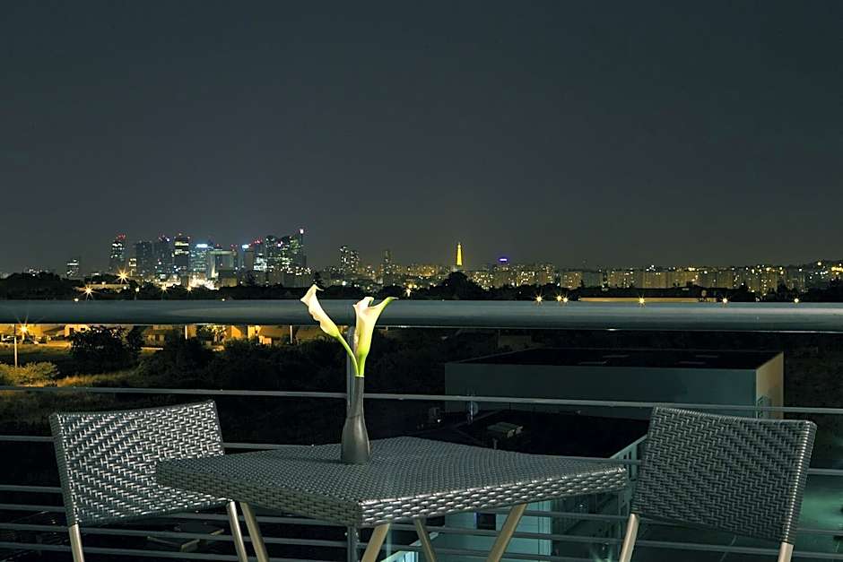 Residhome Carrieres La Defense