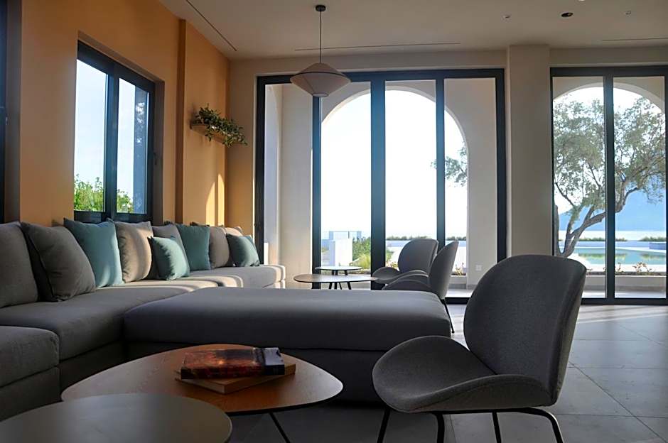 Costa Ionica · Mytikas Seaside Hotel