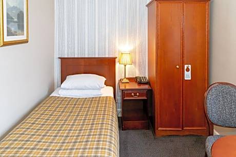 Classic Single Room