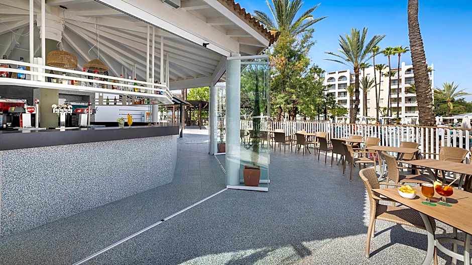 Protur Safari Park Aparthotel