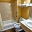 Weston Inn & Suites