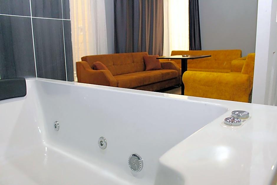 biglife hotel