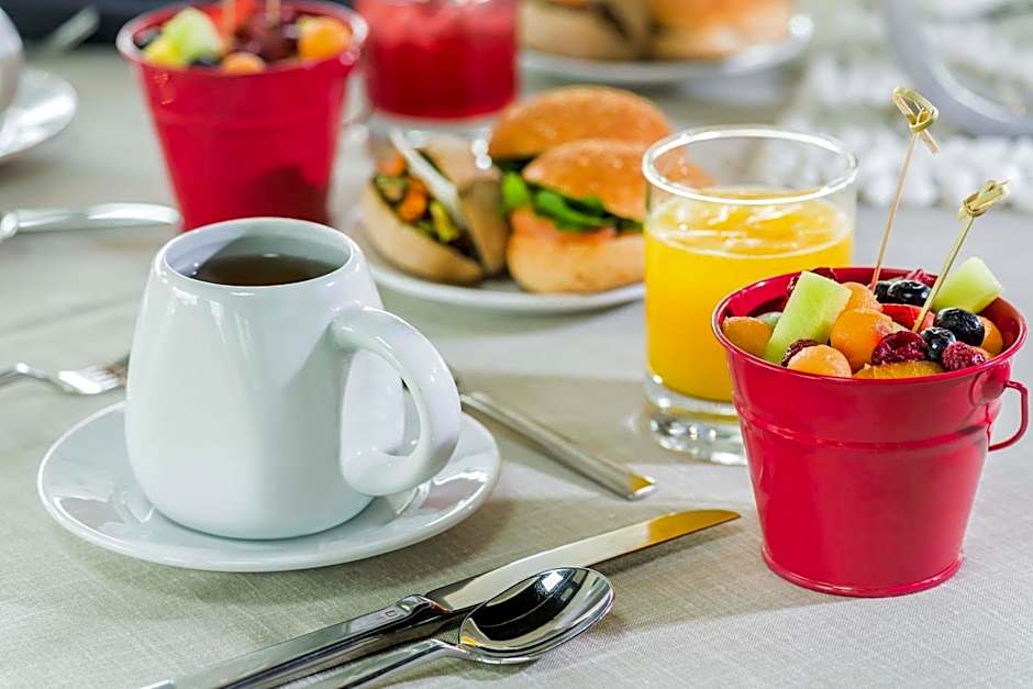 Renaissance Santiago Hotel