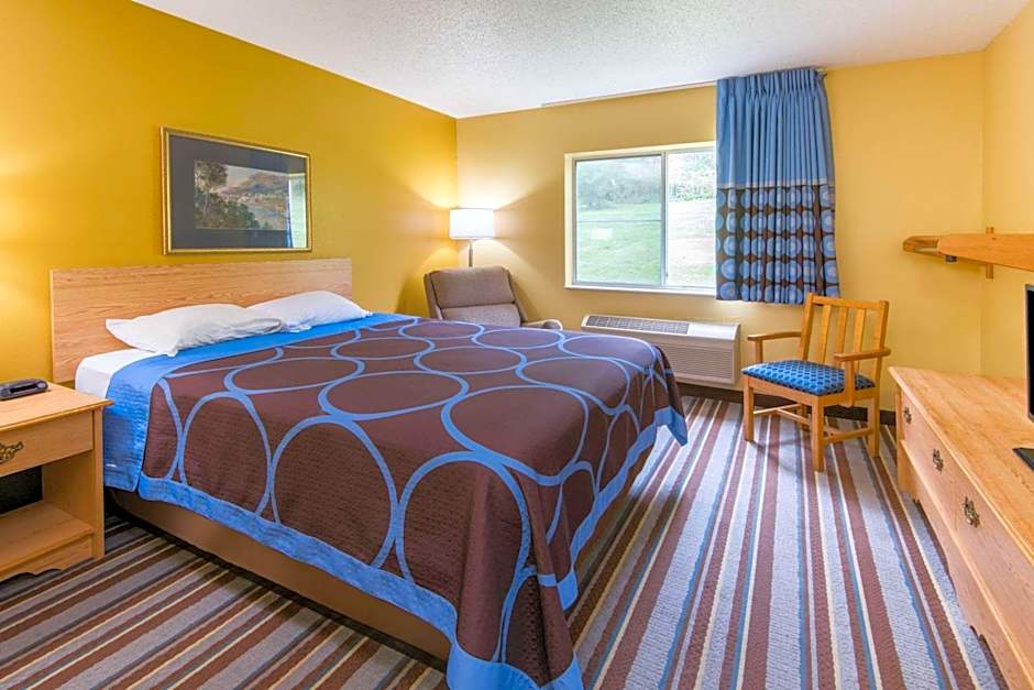 Super 8 by Wyndham Medina