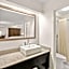 Clarion Pointe Kennesaw Town Center
