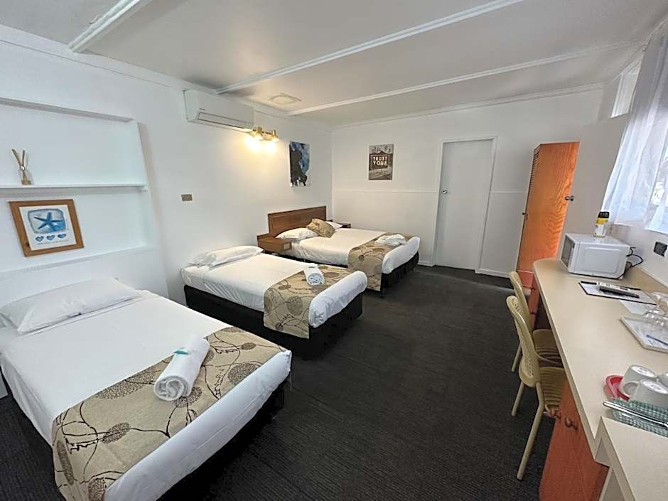 Charlton Motel