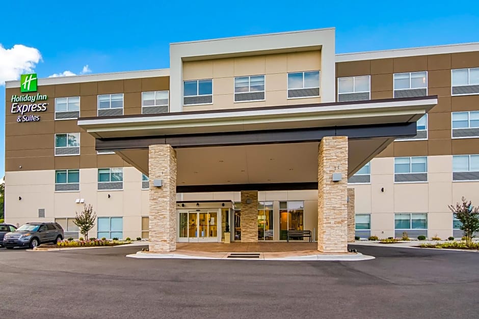 Holiday Inn Express and Suites Asheboro