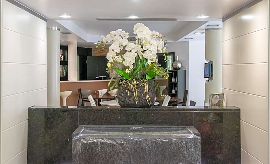 Best Western Plus Grand Hotel Victor Hugo