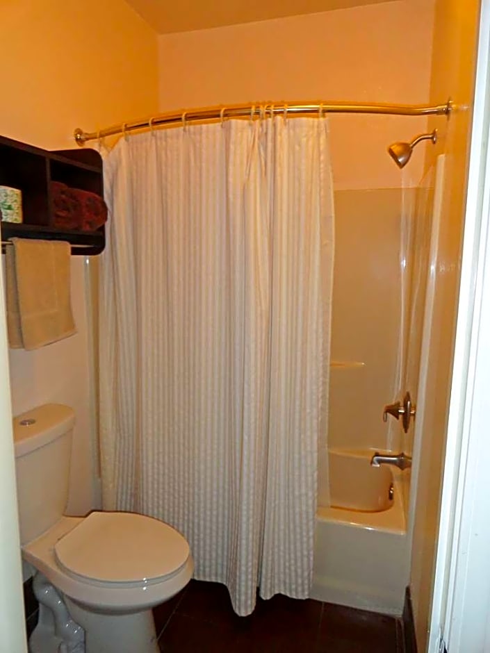 Americas Best Value Inn Brownsville Padre Island Hwy