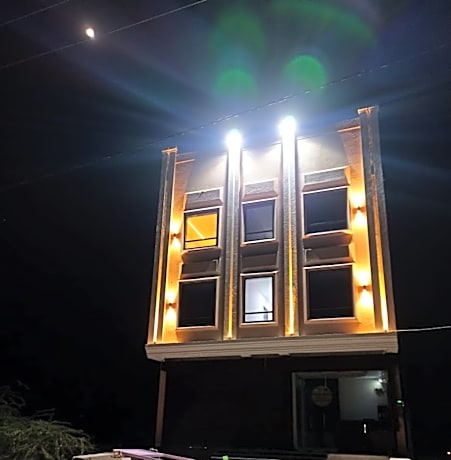 Pratibha Hotel and Restaurant