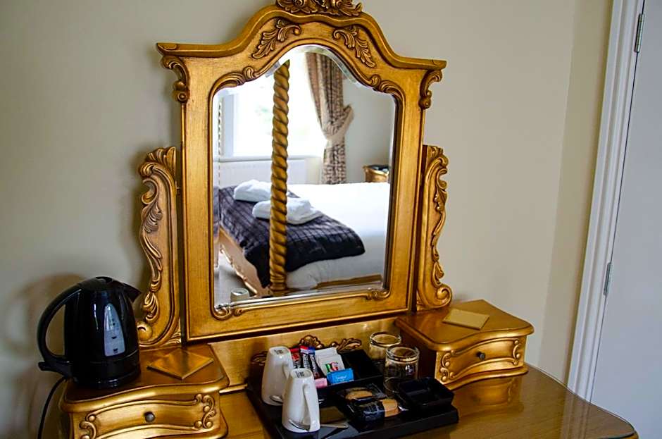 The Lemonfield Hotel