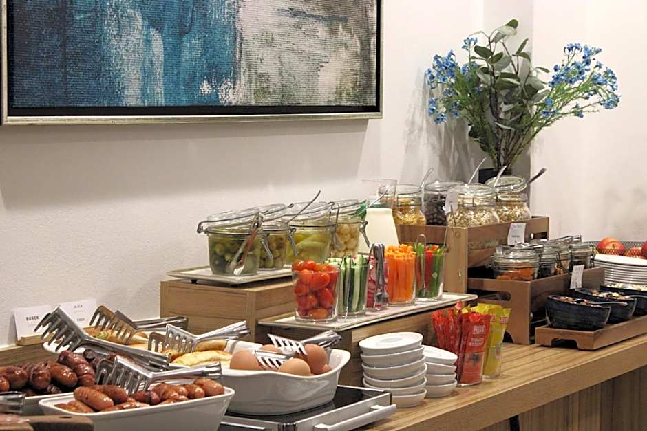 Urban Boutique Hotel Center