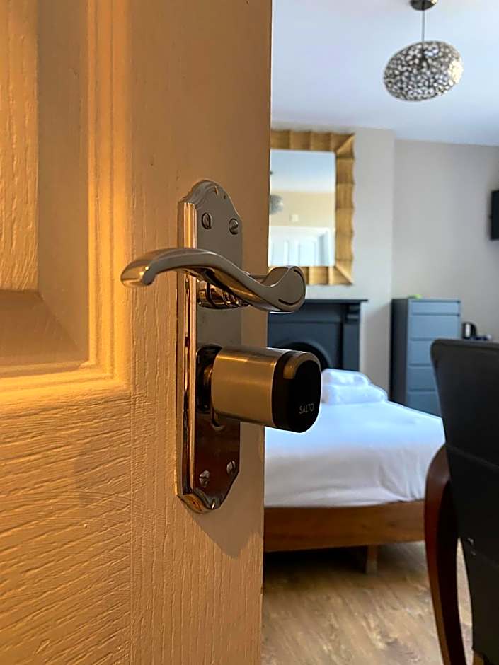 Number One Hundred Bed And Breakfast