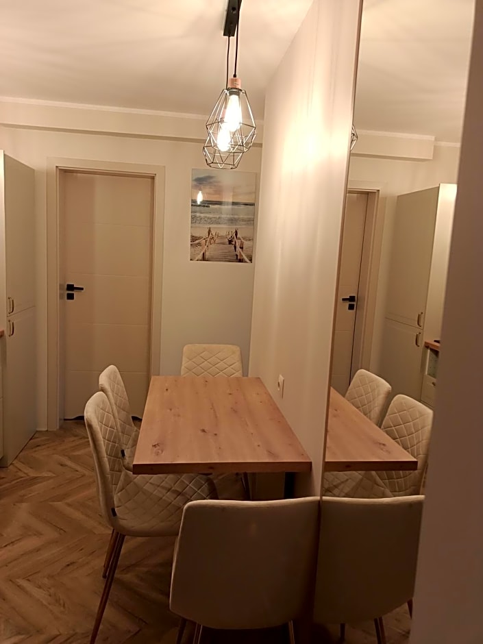 Pokoje Gościnne u MARCINA- sala zabaw, basen, melex, rowery, grill, mini dmuchaniec