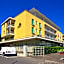 Hotel Holiday Park