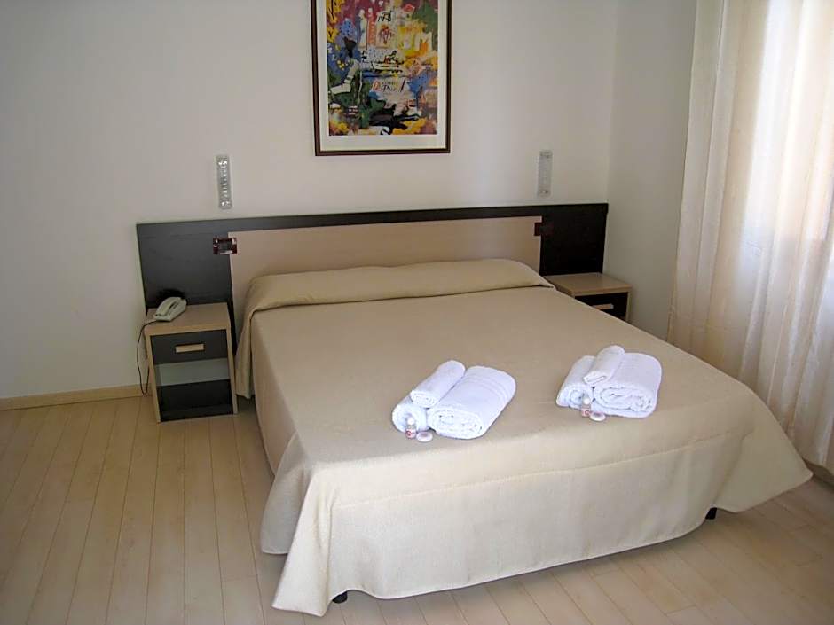 Hotel Canasta