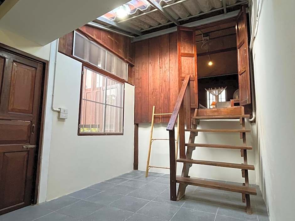 Brown House Chiangdao