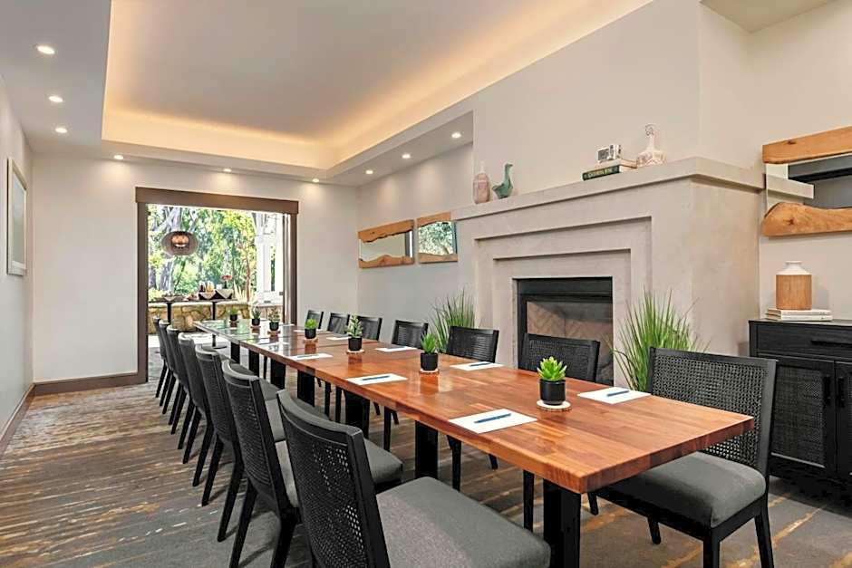 River Terrace Inn