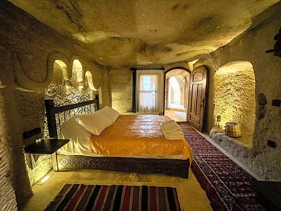 Takunya Cave Hotel