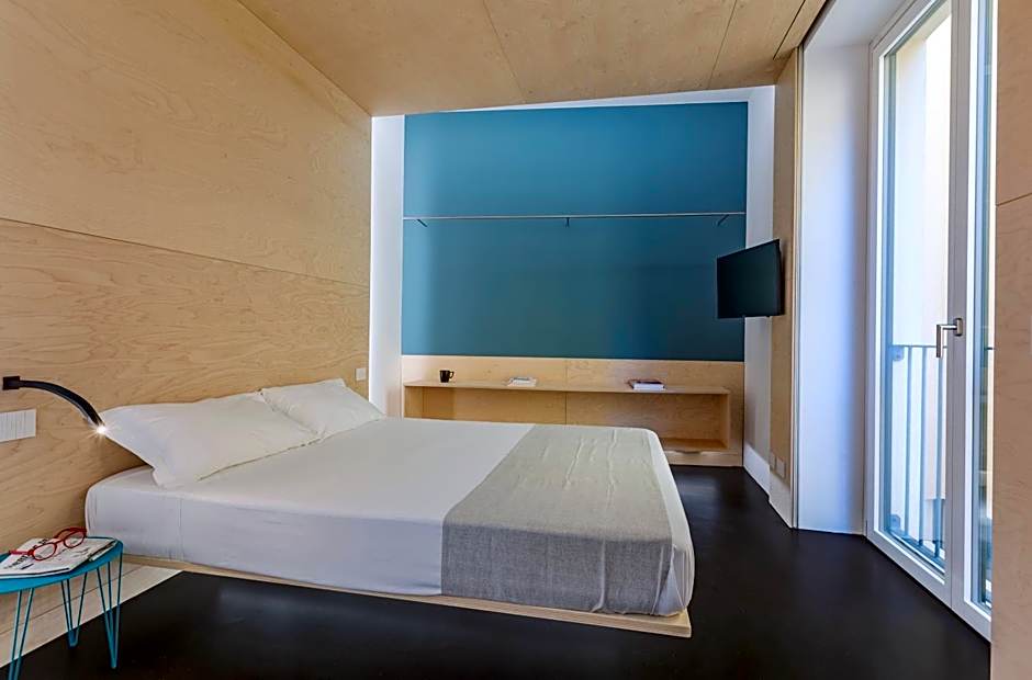 Fiveplace Design Suites & Apartments