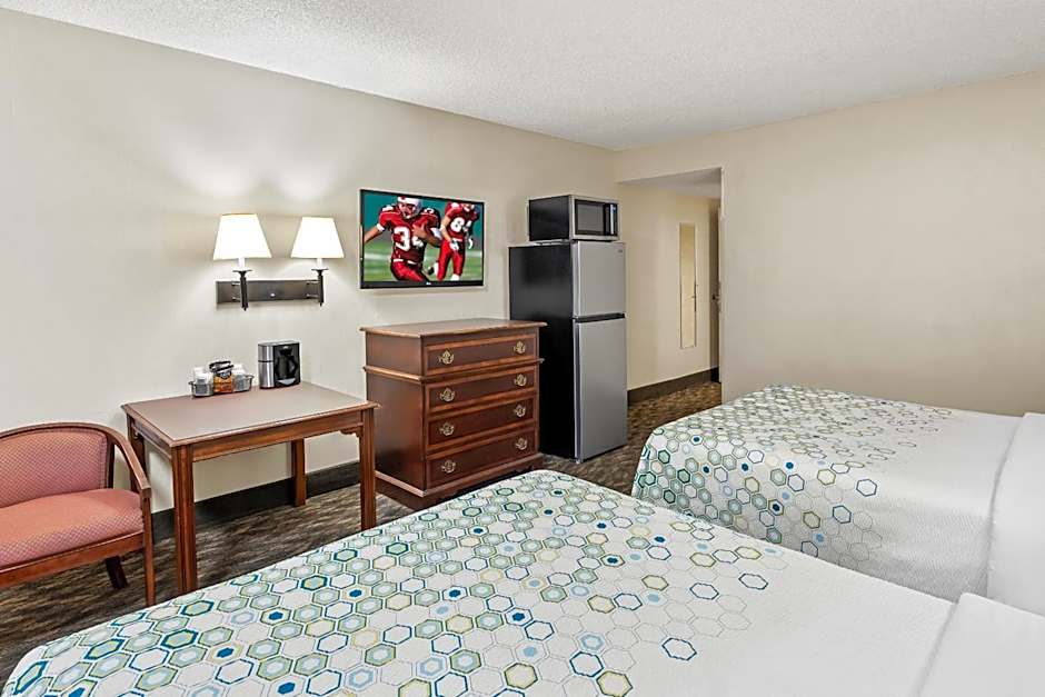 HomeTowne Studios Yuba City Bonanza - Marysville