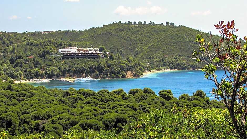 Skiathos Luxury Villa 2 Bedroom Villa Dyo Vromolimnos