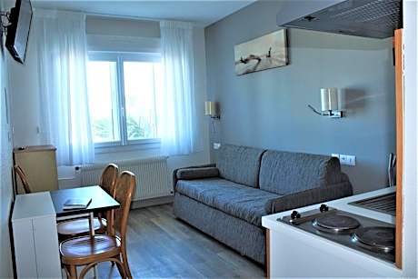 Studio with Sea View