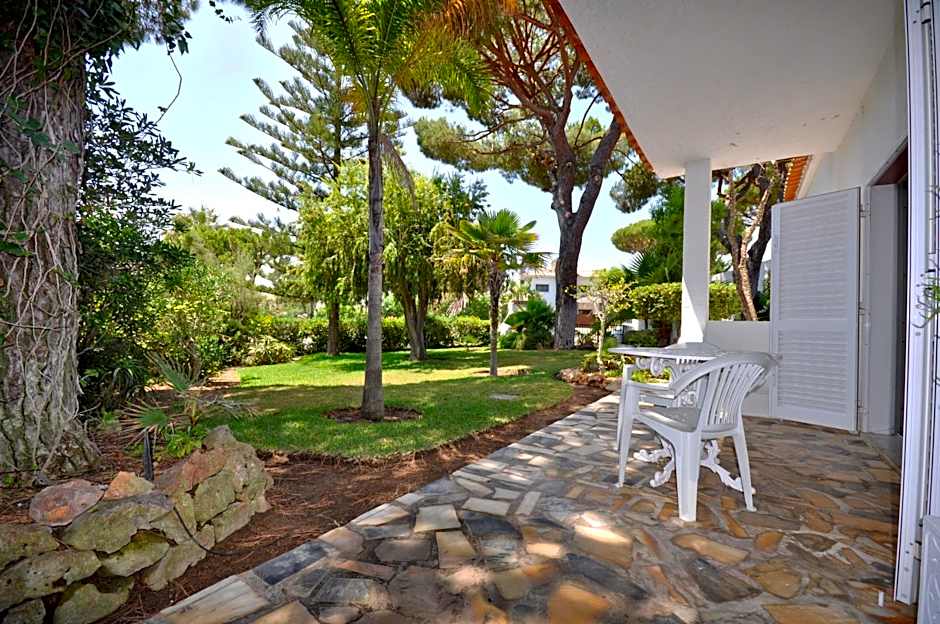 Delightful single-storey villa, private pool, free air conditioning and wifi