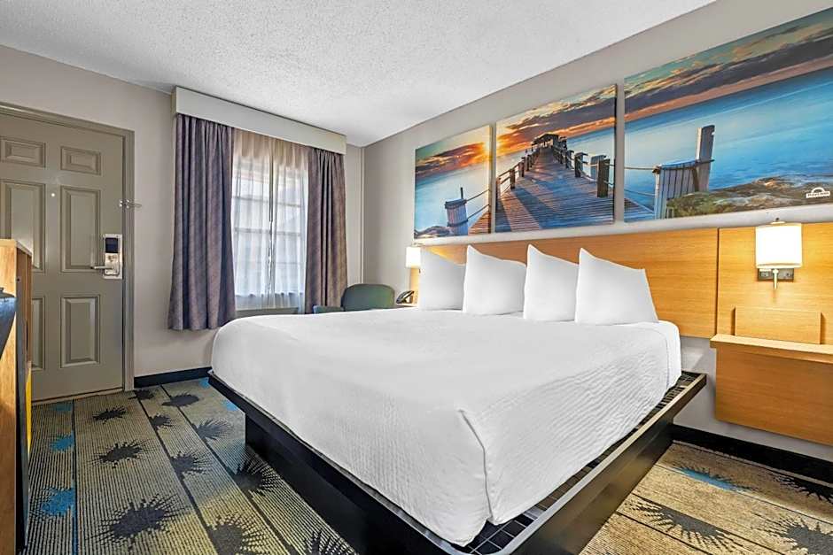 Days Inn by Wyndham Troy