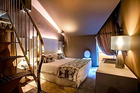 Duplex Quadruple Room