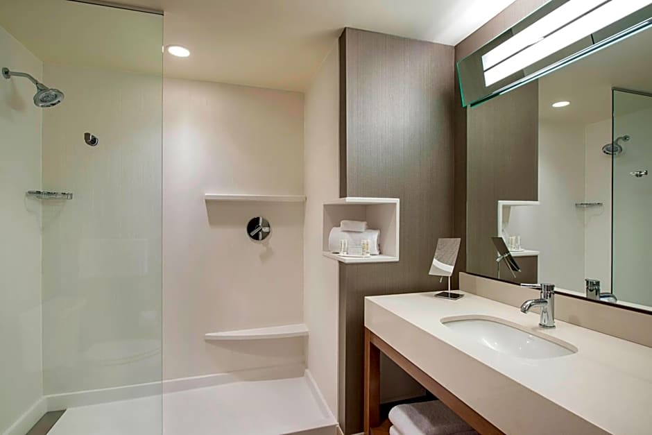 Courtyard by Marriott Calgary South