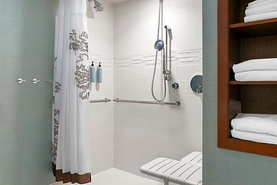 Residence Inn by Marriott Milwaukee West