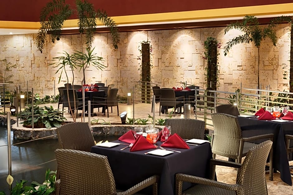 Embassy Suites by Hilton Dorado del Mar Beach Resort