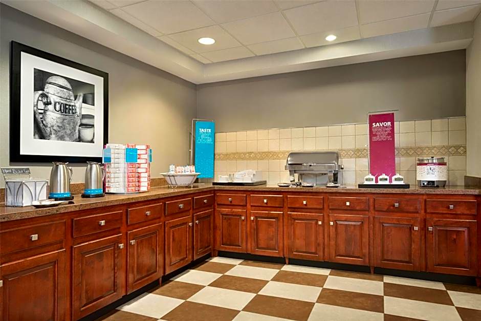 Hampton Inn By Hilton And Suites Middletown, Ri