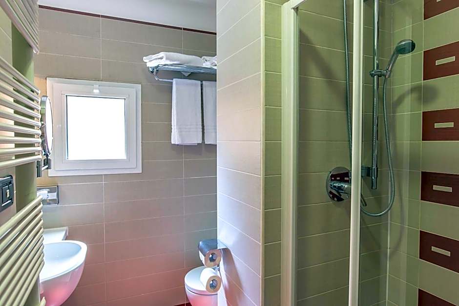 Merulana Inn Guest House