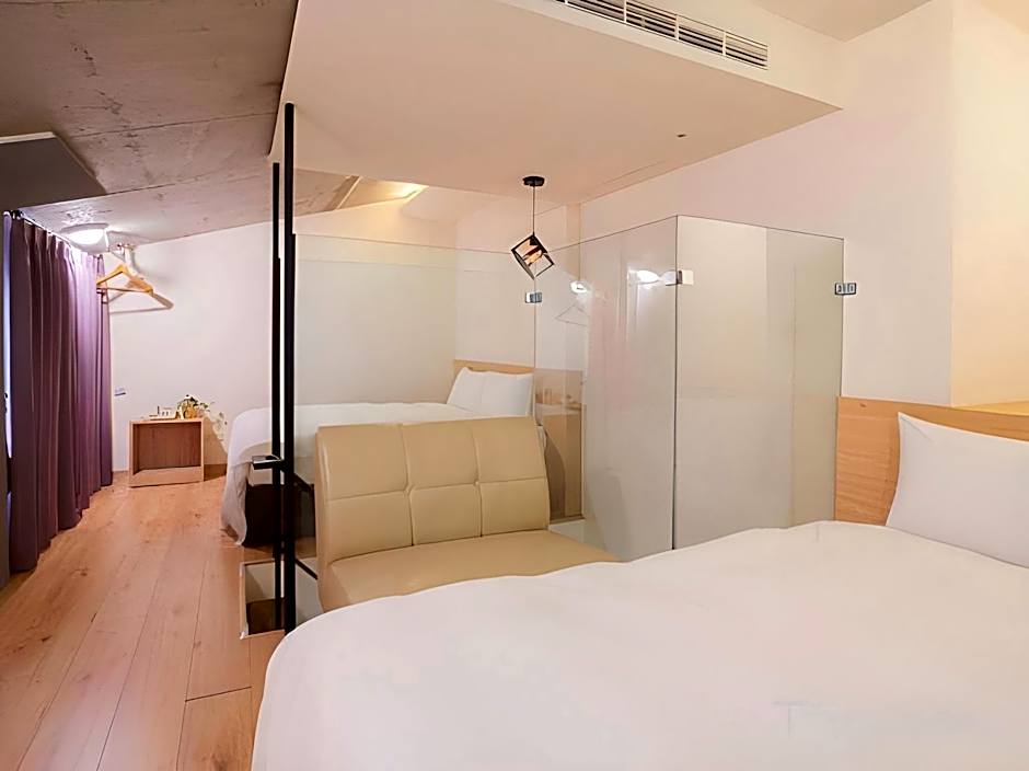 CHECK inn Express Taichung Yizhong