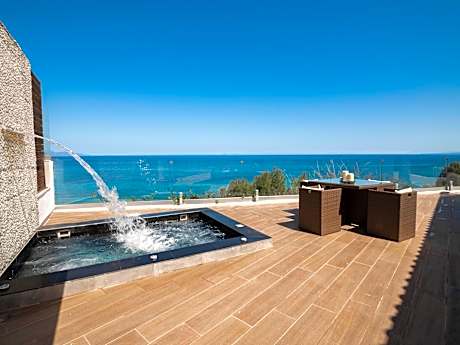 Villa in Zakynthos with Sea Views  Pool