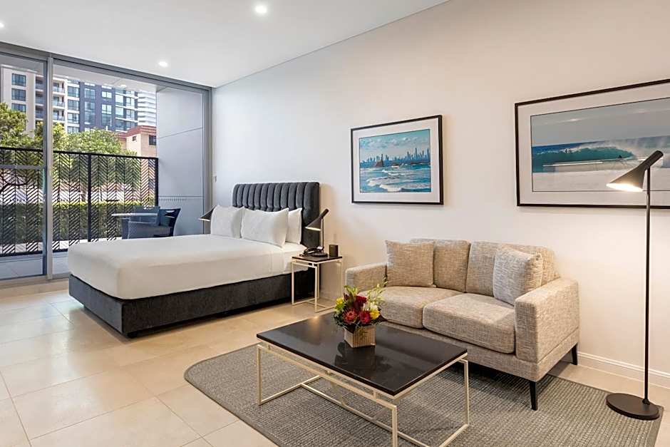 Meriton Suites Broadbeach